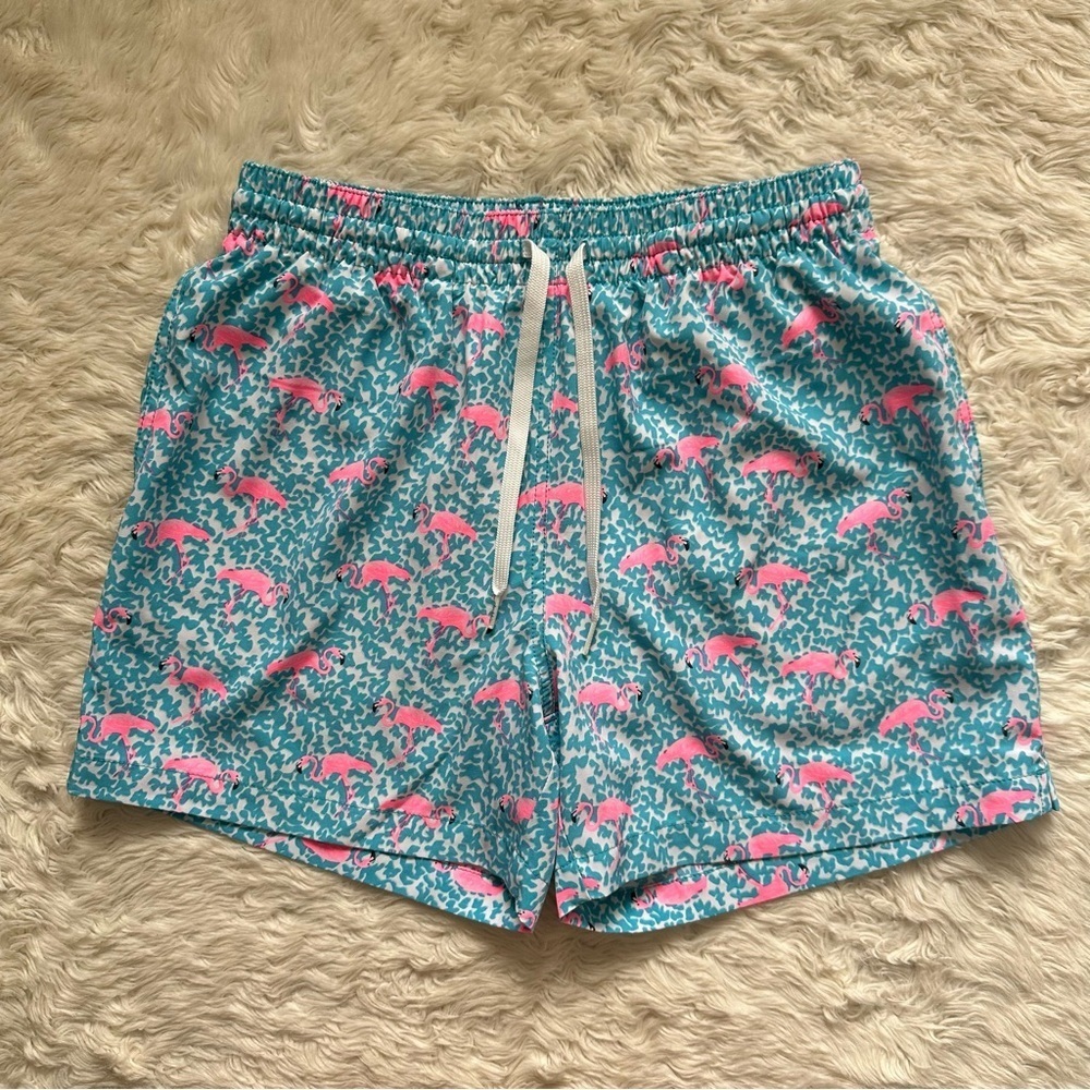 Chubbies Shorts Men's Classic 5.5” Swim Trunks Domingo Flamingo Blue Pink Sz M